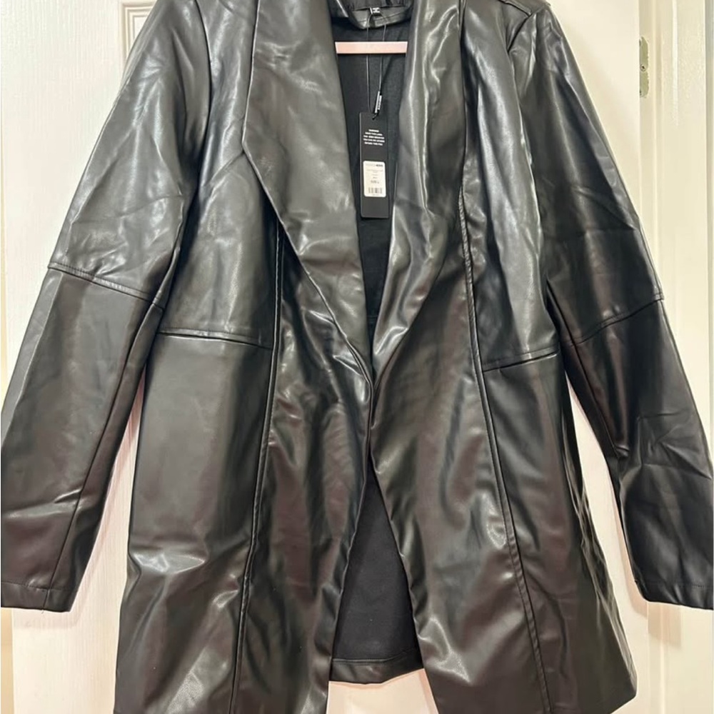 Socialite Black Leather Women's Jacket